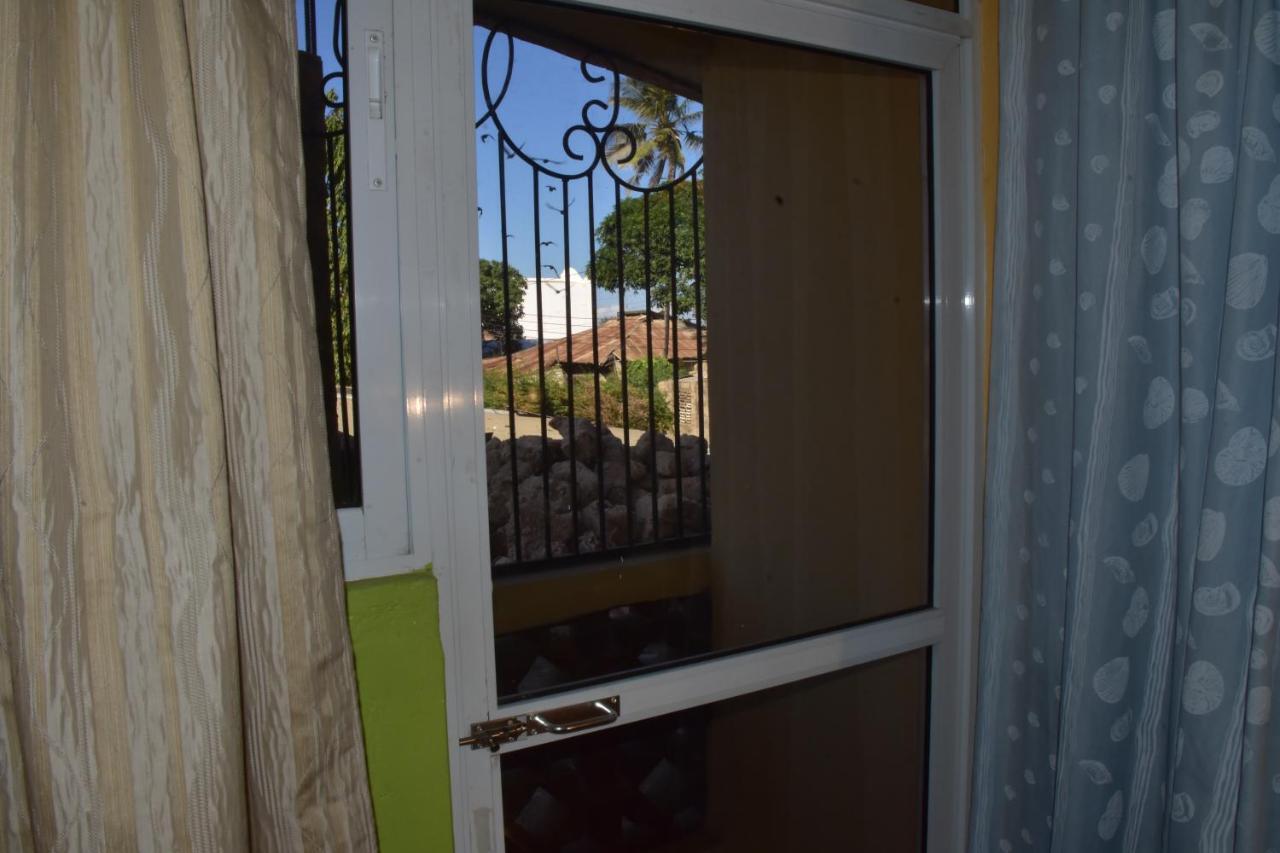 فندق Viriko Boarding House مومباسا المظهر الخارجي الصورة